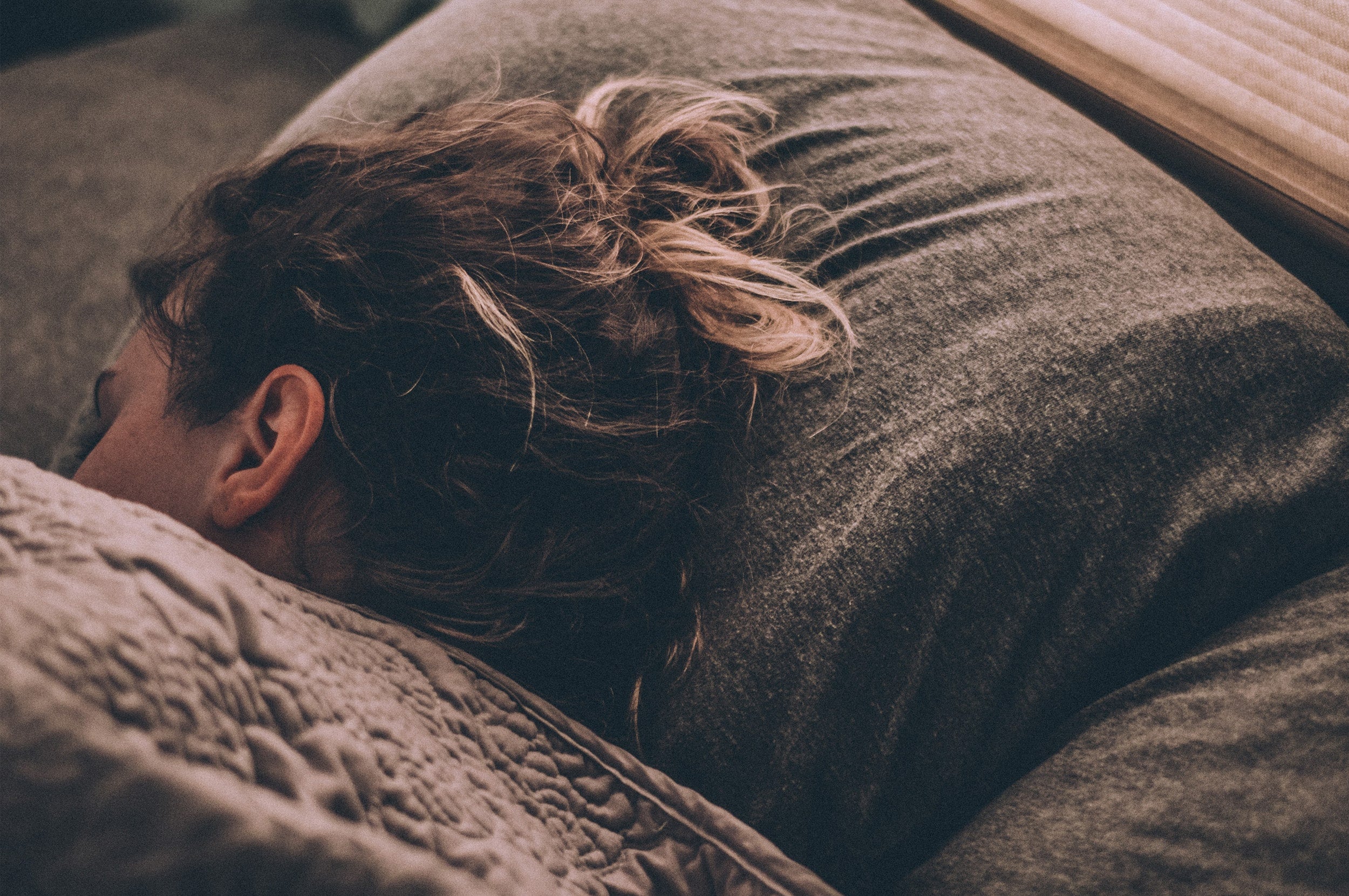 Tips to Help You Control Urinary Incontinence at Night Proof